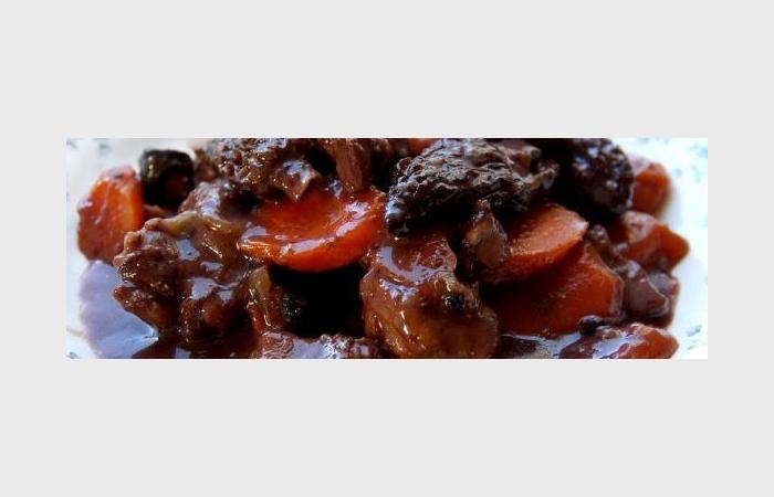Rgime Dukan (recette minceur) : Civet sauce grand veneur (dinde ou veau, boeuf, lapin, cerf) #dukan https://www.proteinaute.com/recette-civet-sauce-grand-veneur-dinde-ou-veau-boeuf-lapin-cerf-9917.html