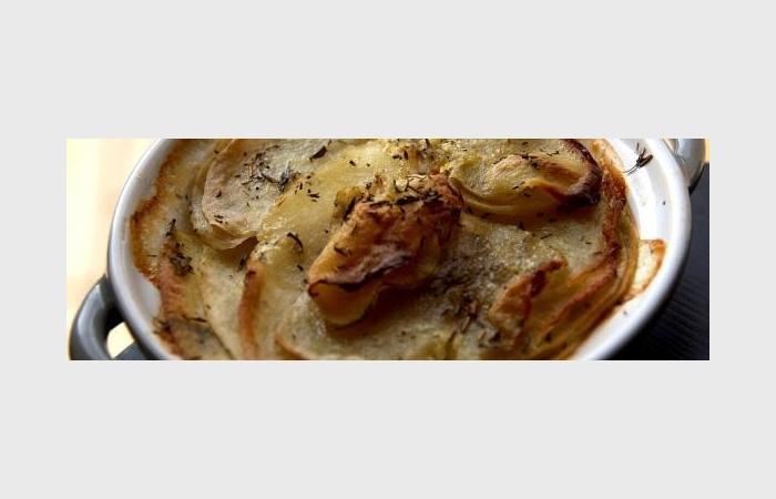 R�gime Dukan (recette minceur) : Pommes de terre boulang�res (gratin au bouillon de volaille) #dukan https://www.proteinaute.com/recette-pommes-de-terre-boulangeres-gratin-au-bouillon-de-volaille-9956.html