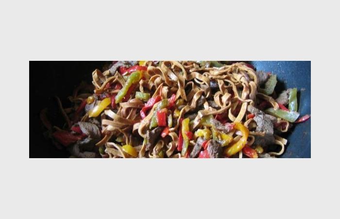 R�gime Dukan (recette minceur) : Poelee de boeuf et poivrons � la citronelle #dukan https://www.proteinaute.com/recette-poelee-de-boeuf-et-poivrons-a-la-citronelle-9970.html