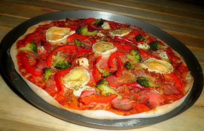 Régime Dukan (recette minceur) : Pizza à la romaine (ultra fine) #dukan https://www.proteinaute.com/recette-pizza-a-la-romaine-ultra-fine-9993.html